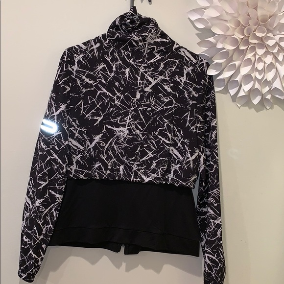 Cute lightweight athletic jacket - Picture 4 of 4